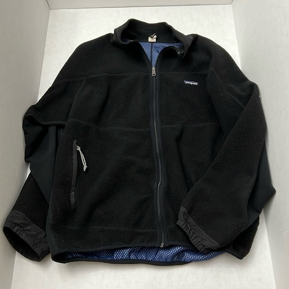 Patagonia Other - Patagonia full zip coat size xl